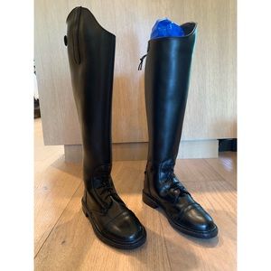 TuffRider Children’s Back Zip Field Boots